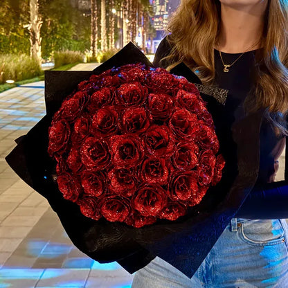 Buquê de Rosas com Glitter + Anel Solitário NewLove ❤️